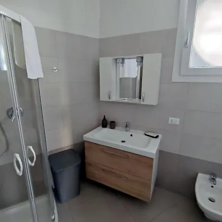 Grey House Con Box Privato Apartamento Pavia