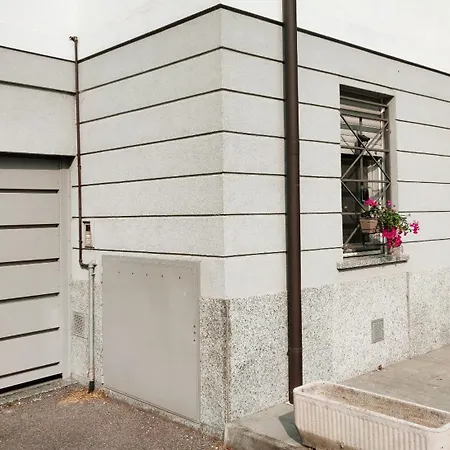 Grey House Con Box Privato Pavia