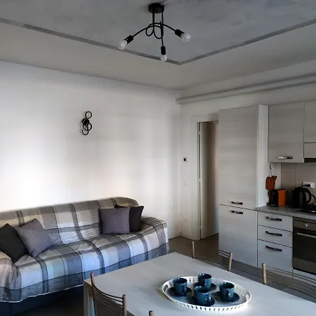 Grey House Con Box Privato Apartamento Pavía