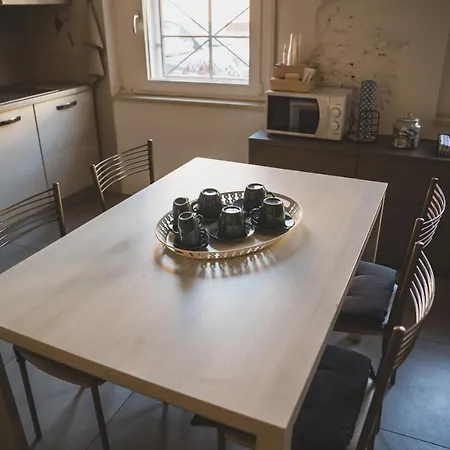 Grey House Con Box Privato *
